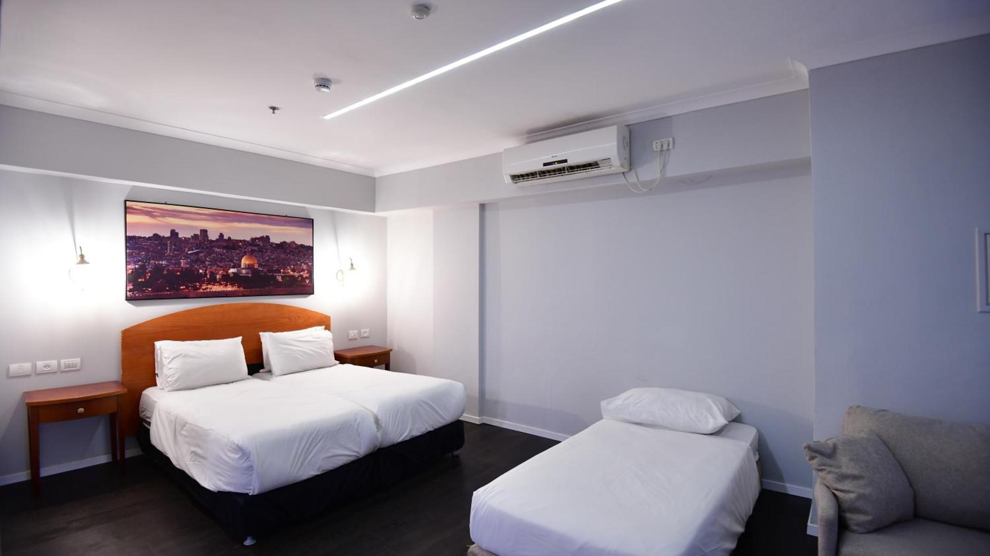 Spirit Of Herzl Hotel Yerusalem Bagian luar foto