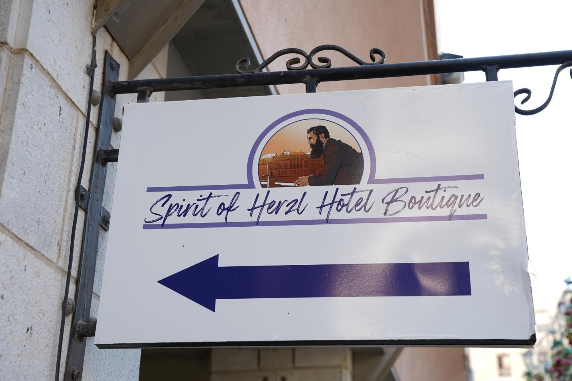 Spirit Of Herzl Hotel Yerusalem Bagian luar foto